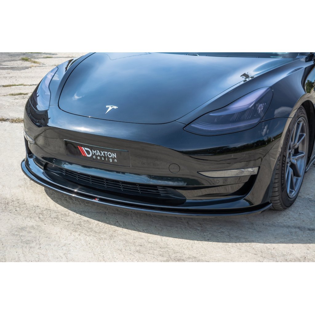 Maxton Design spoiler pod přední nárazník pro Tesla Model 3 Mk1, černý lesklý plast ABS