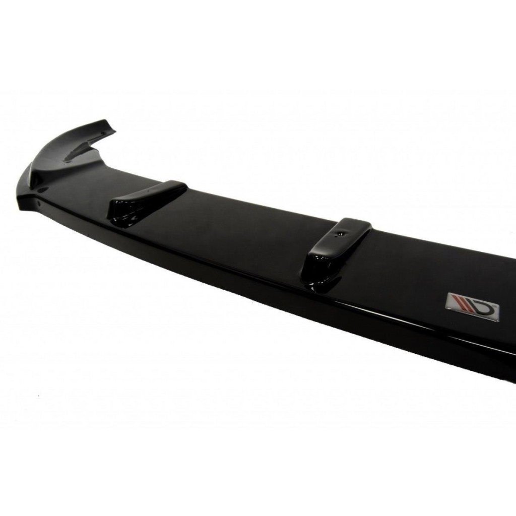Maxton Design spoiler pod přední nárazník pro Volkswagen Golf Mk7, černý lesklý plast ABS, s žebrováním
