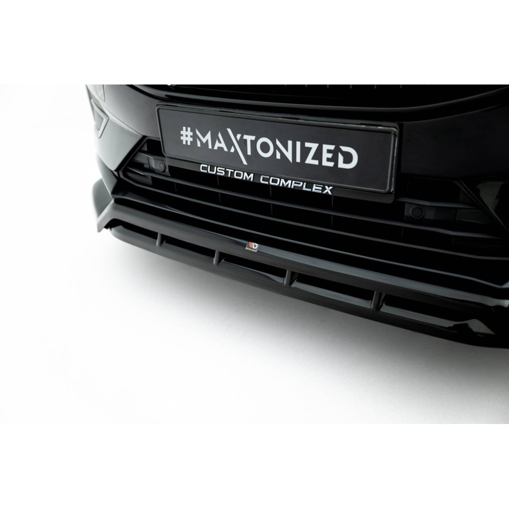 Maxton Design spoiler pod přední nárazník pro Volvo XC60 Mk 2, černý lesklý plast ABS