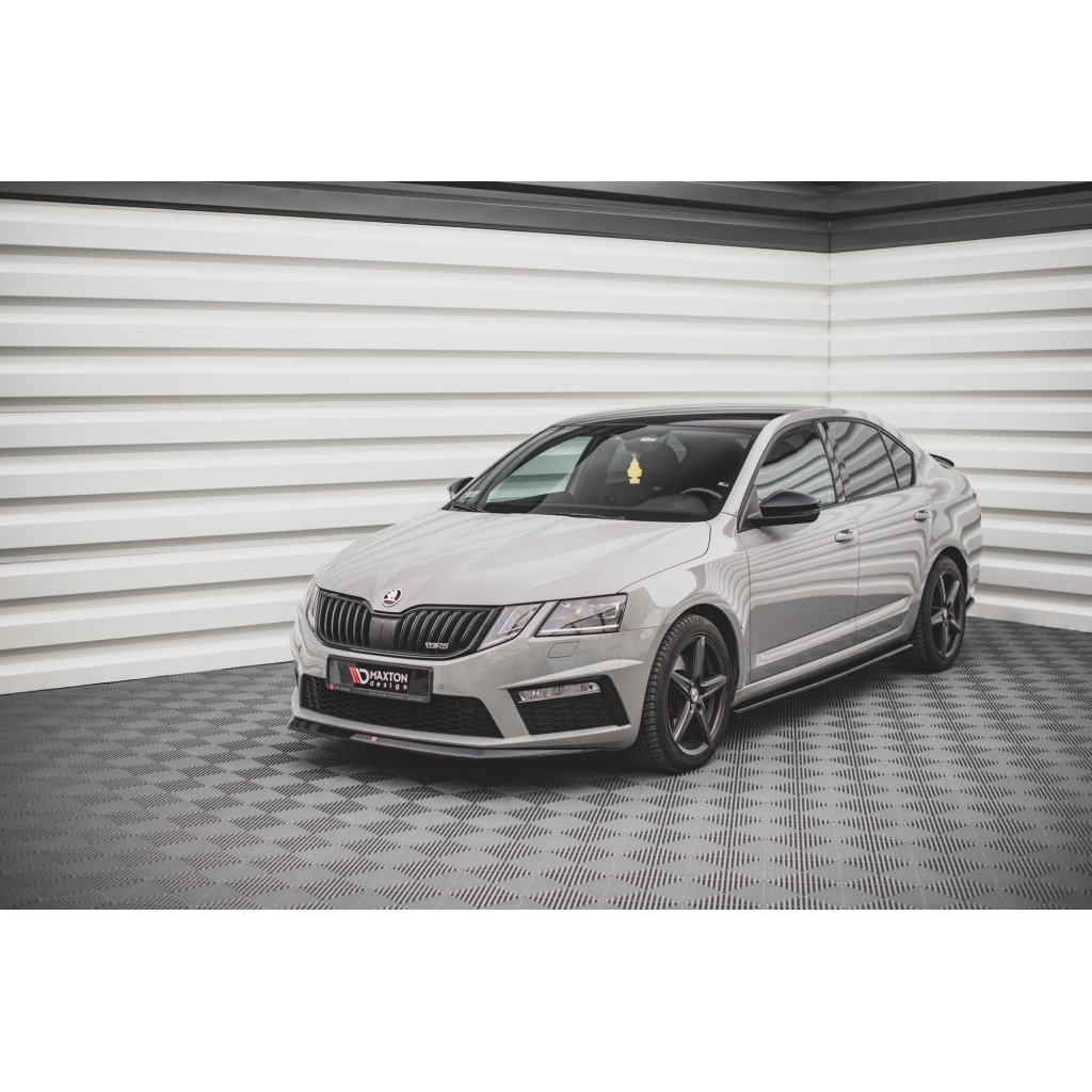 Maxton Design spoiler pod přední nárazník ver.1 pro Škoda Octavia RS Facelift Mk3, černý lesklý plast ABS