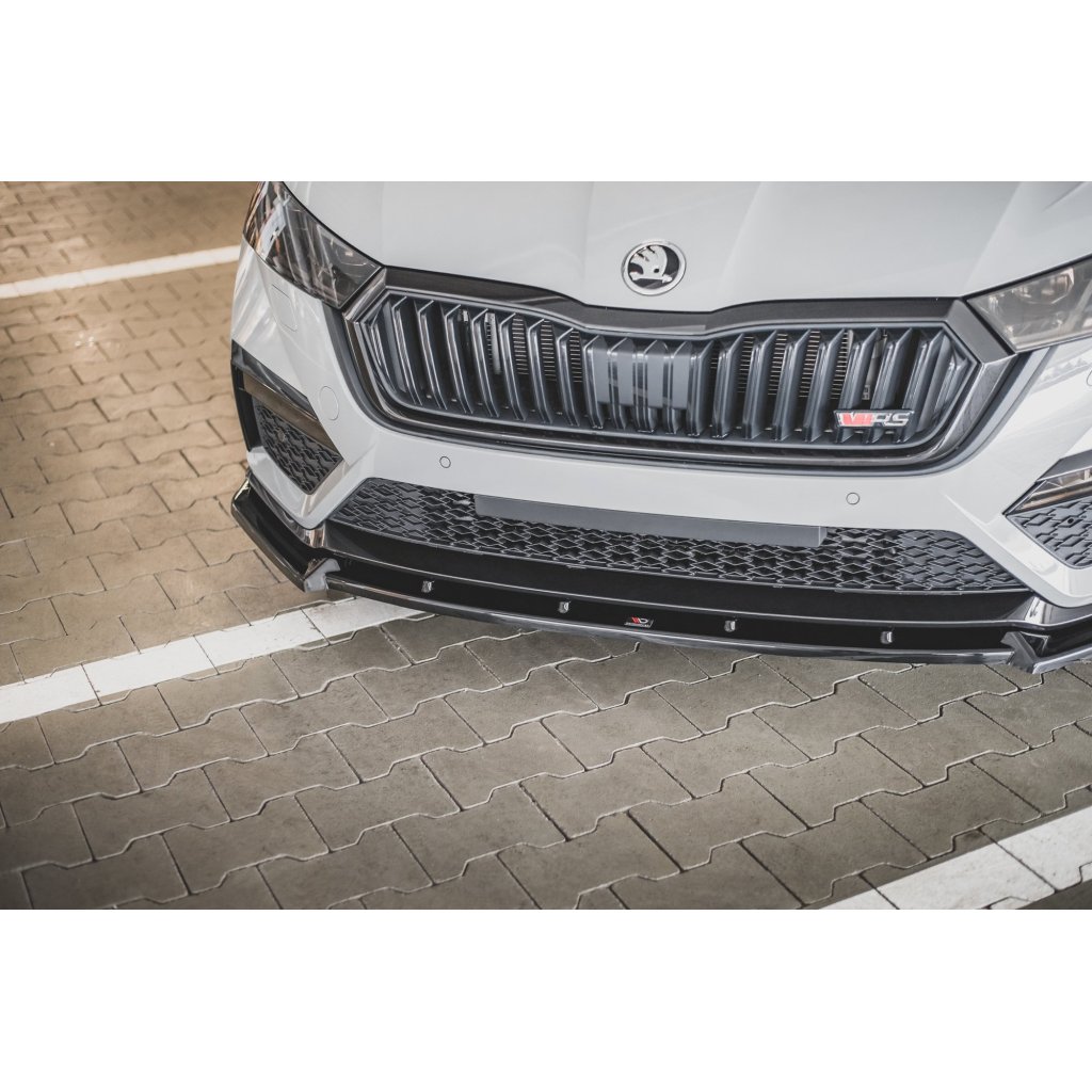 Maxton Design spoiler pod přední nárazník ver.1 pro Škoda Octavia RS Mk4, černý lesklý plast ABS
