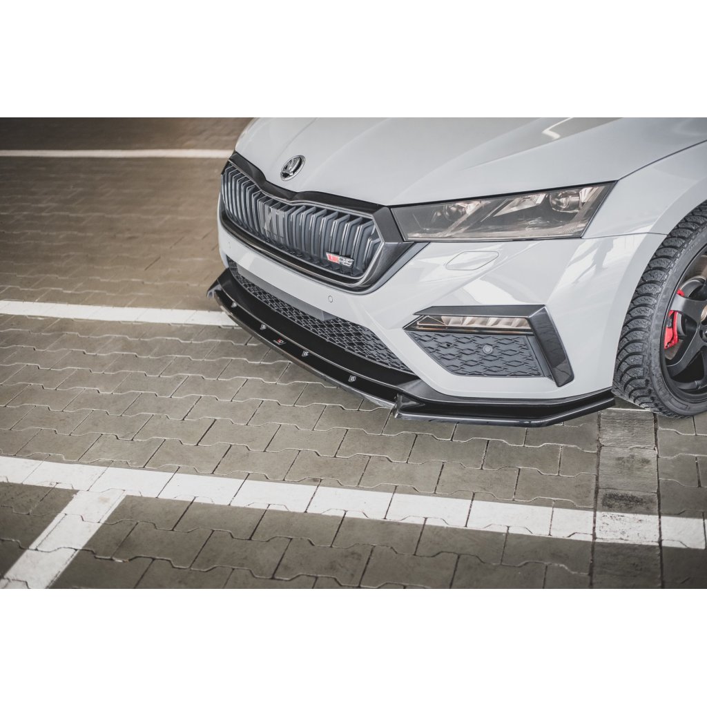 Maxton Design spoiler pod přední nárazník ver.1 pro Škoda Octavia RS Mk4, černý lesklý plast ABS
