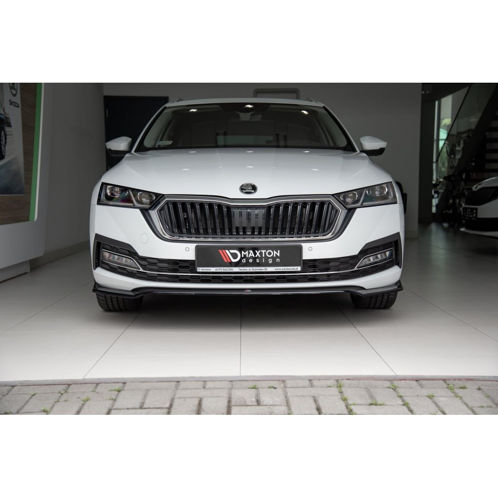 Maxton Design spoiler pod přední nárazník ver.2 pro Škoda Octavia Mk4, černý lesklý plast ABS