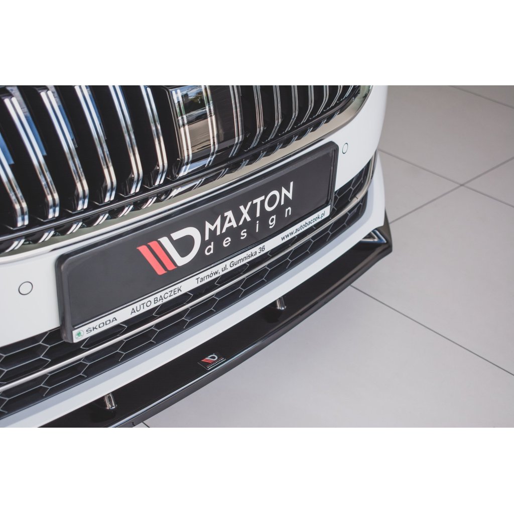 Maxton Design spoiler pod přední nárazník ver.2 pro Škoda Superb Mk3 FL Facelift, černý lesklý plast ABS
