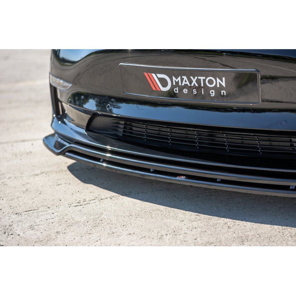 Maxton Design spoiler pod přední nárazník ver.2 pro Tesla Model 3 Mk1, černý lesklý plast ABS