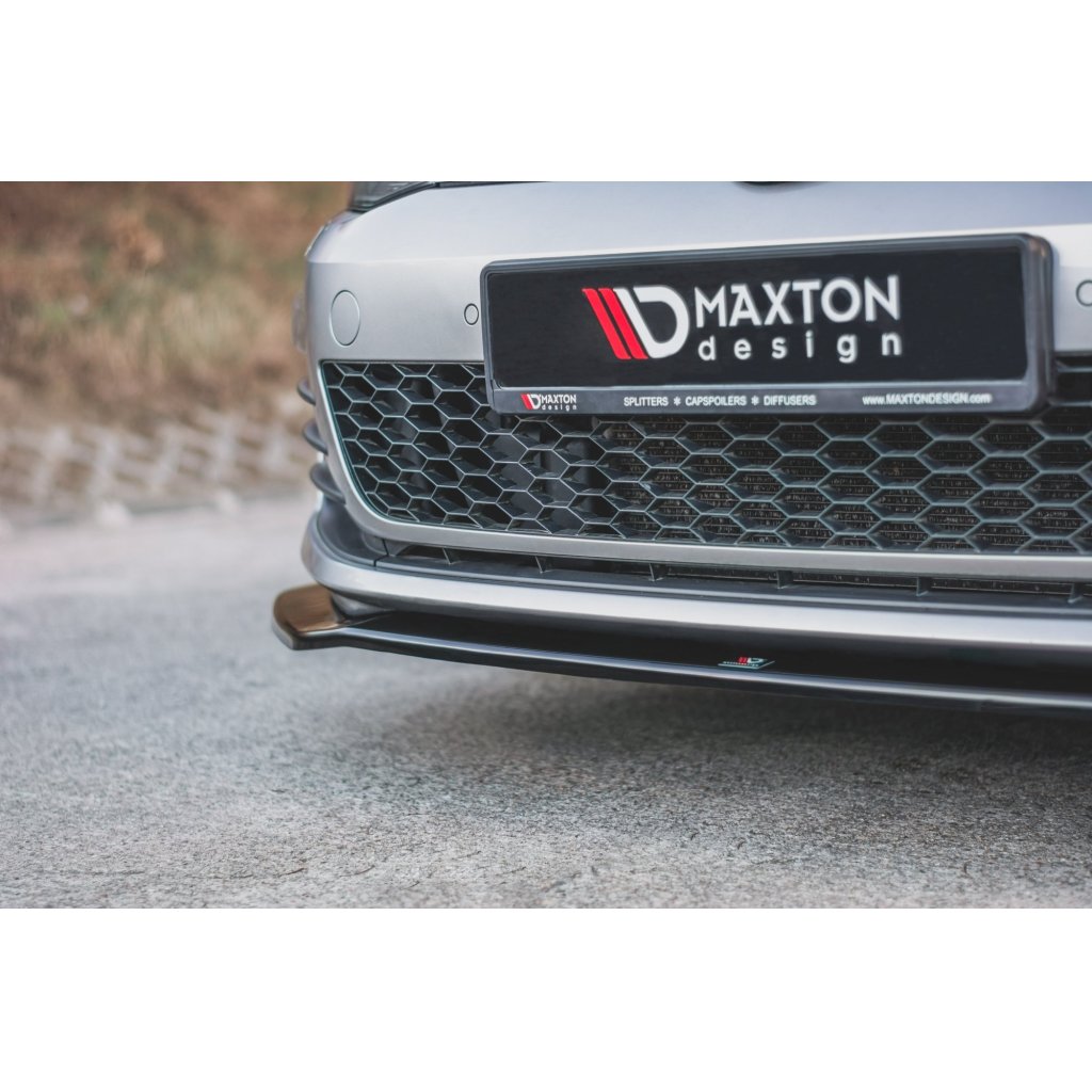 Maxton Design spoiler pod přední nárazník ver.2 pro Volkswagen Golf GTI Mk7, černý lesklý plast ABS