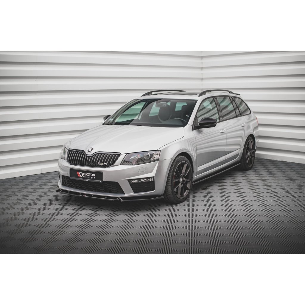 Maxton Design spoiler pod přední nárazník ver.3 pro Škoda Octavia RS Mk3, černý lesklý plast ABS