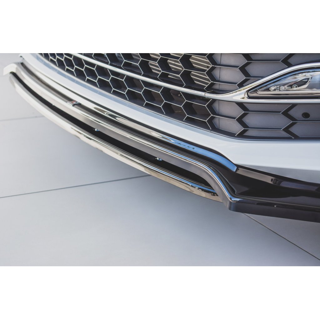 Maxton Design spoiler pod přední nárazník ver.3 pro Škoda Superb Mk3 FL Facelift, černý lesklý plast ABS