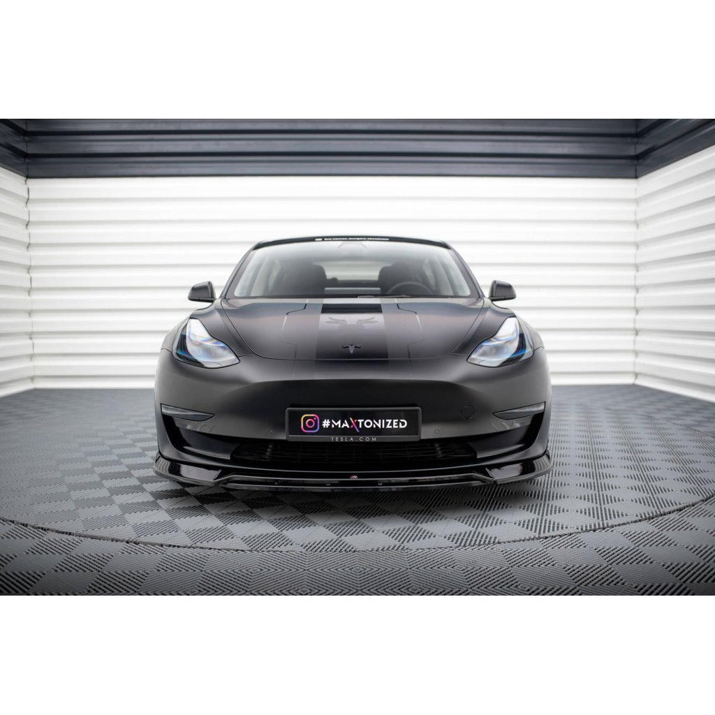 Maxton Design spoiler pod přední nárazník ver.3 pro Tesla Model 3 Mk1, černý lesklý plast ABS