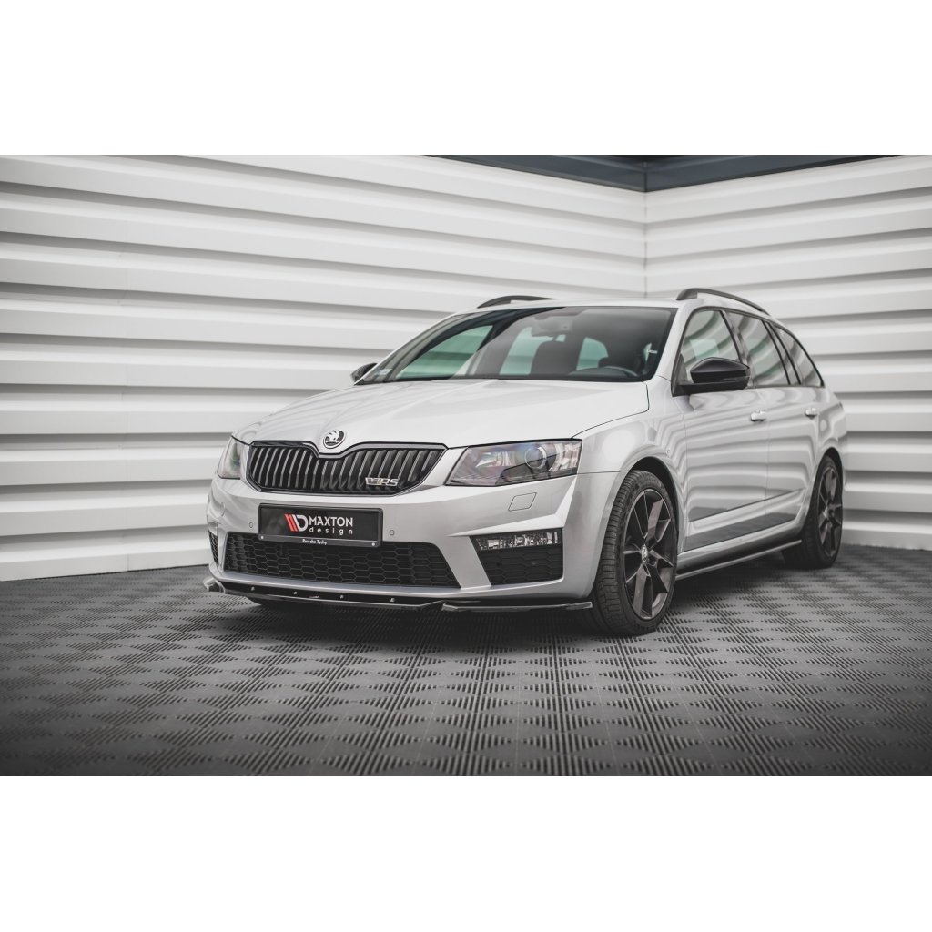 Maxton Design spoiler pod přední nárazník ver.4 pro Škoda Octavia RS Mk3, černý lesklý plast ABS