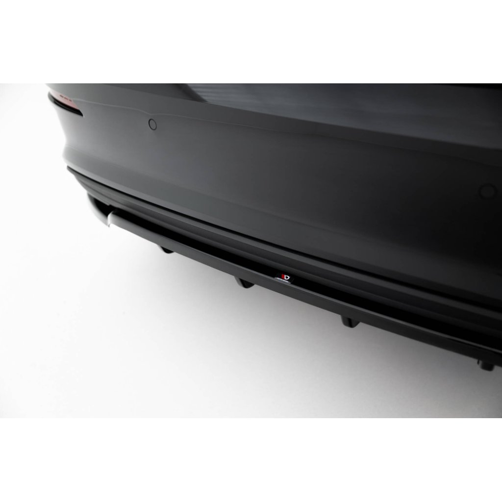 Maxton Design spoiler pod zadní nárazník s žebrováním pro Audi A3 8Y, černý lesklý plast ABS, plast ABS bez povrchové úpravy, Sedan