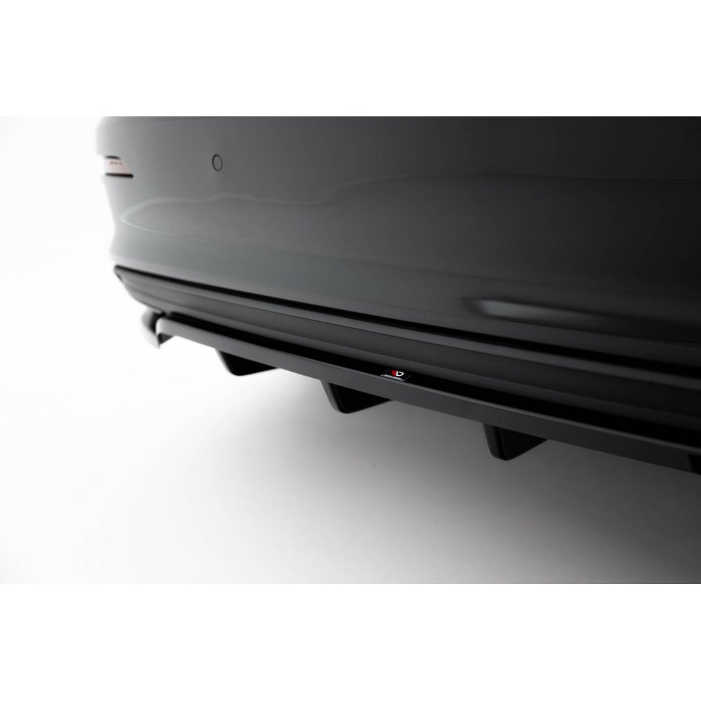 Maxton Design spoiler pod zadní nárazník s žebrováním pro Audi A3 8Y, černý lesklý plast ABS, plast ABS bez povrchové úpravy, Sedan