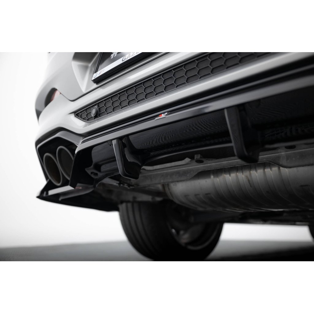 Maxton Design spoiler pod zadní nárazník s žebrováním pro BMW X4 M F98, černý lesklý plast ABS