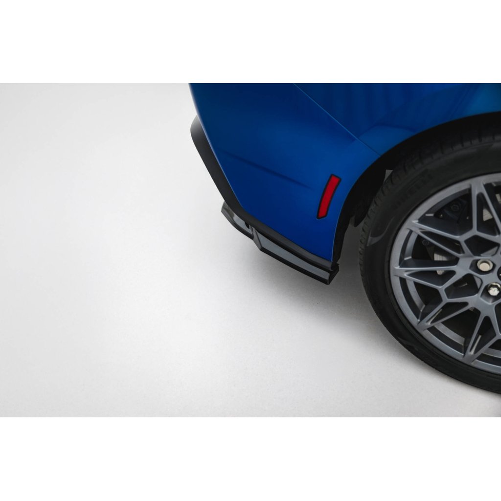 Maxton Design spoiler pod zadní nárazník s žebrováním pro Ford Mustang Mk7 GT, černý lesklý plast ABS