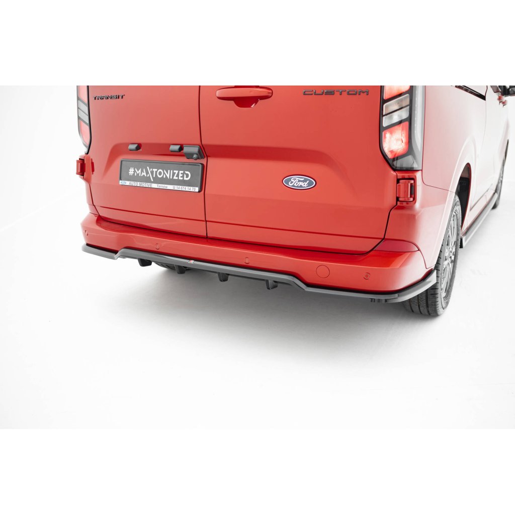 Maxton Design spoiler pod zadní nárazník s žebrováním pro Ford Transit Custom Mk2, černý lesklý plast ABS