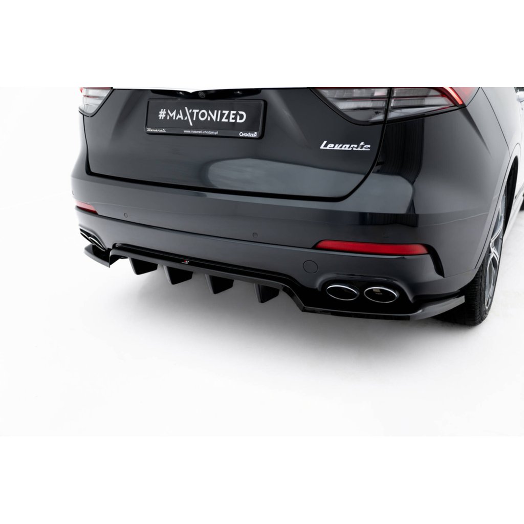 Maxton Design spoiler pod zadní nárazník s žebrováním pro Maserati Levante Mk1 GT Facelift, černý lesklý plast ABS