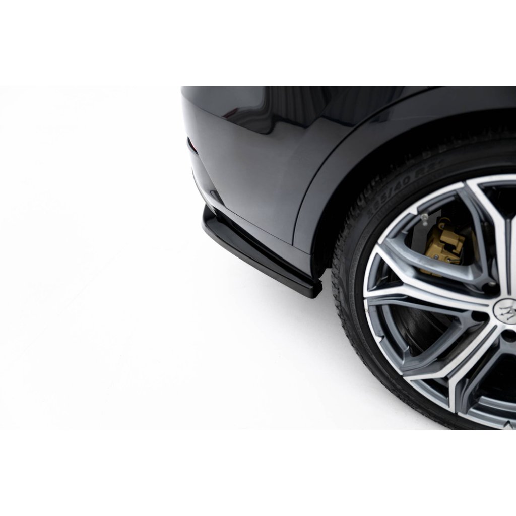 Maxton Design spoiler pod zadní nárazník s žebrováním pro Maserati Levante Mk1 GT Facelift, černý lesklý plast ABS