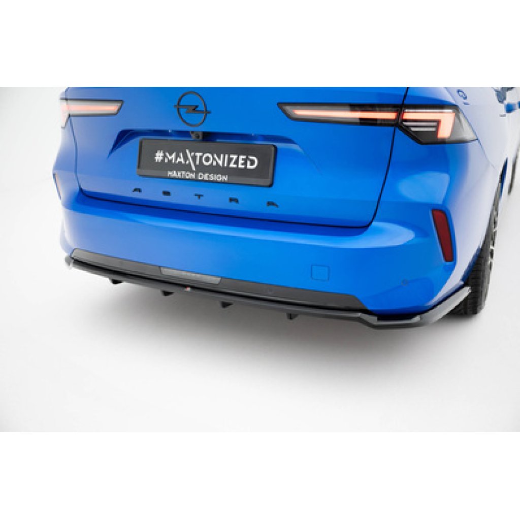 Maxton Design spoiler pod zadní nárazník s žebrováním pro Opel Astra L (Mk5), černý lesklý plast ABS, Sports Tourer/ Hatchback