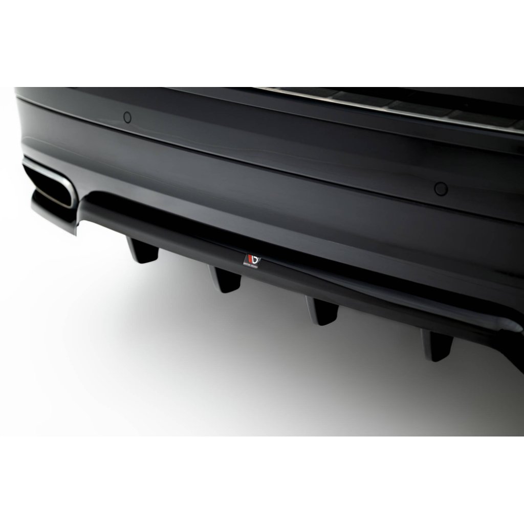 Maxton Design spoiler pod zadní nárazník s žebrováním pro Volvo XC60 Mk 2, černý lesklý plast ABS