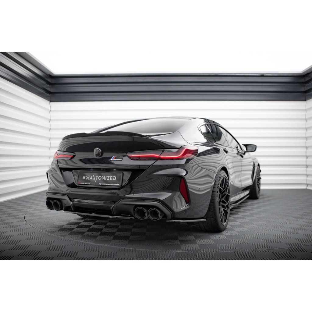 Maxton Design středový spoiler pod zadní nárazník pro BMW M8 Gran Coupe/F93, černý lesklý plast ABS