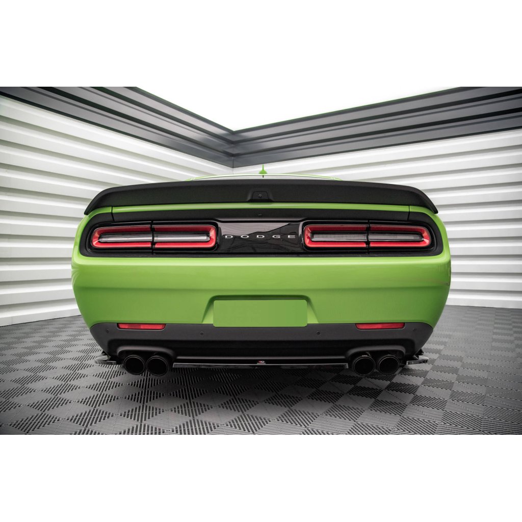 Maxton Design středový spoiler pod zadní nárazník pro Dodge Challenger MK3 SRT Hellcat Widebody, černý lesklý plast ABS