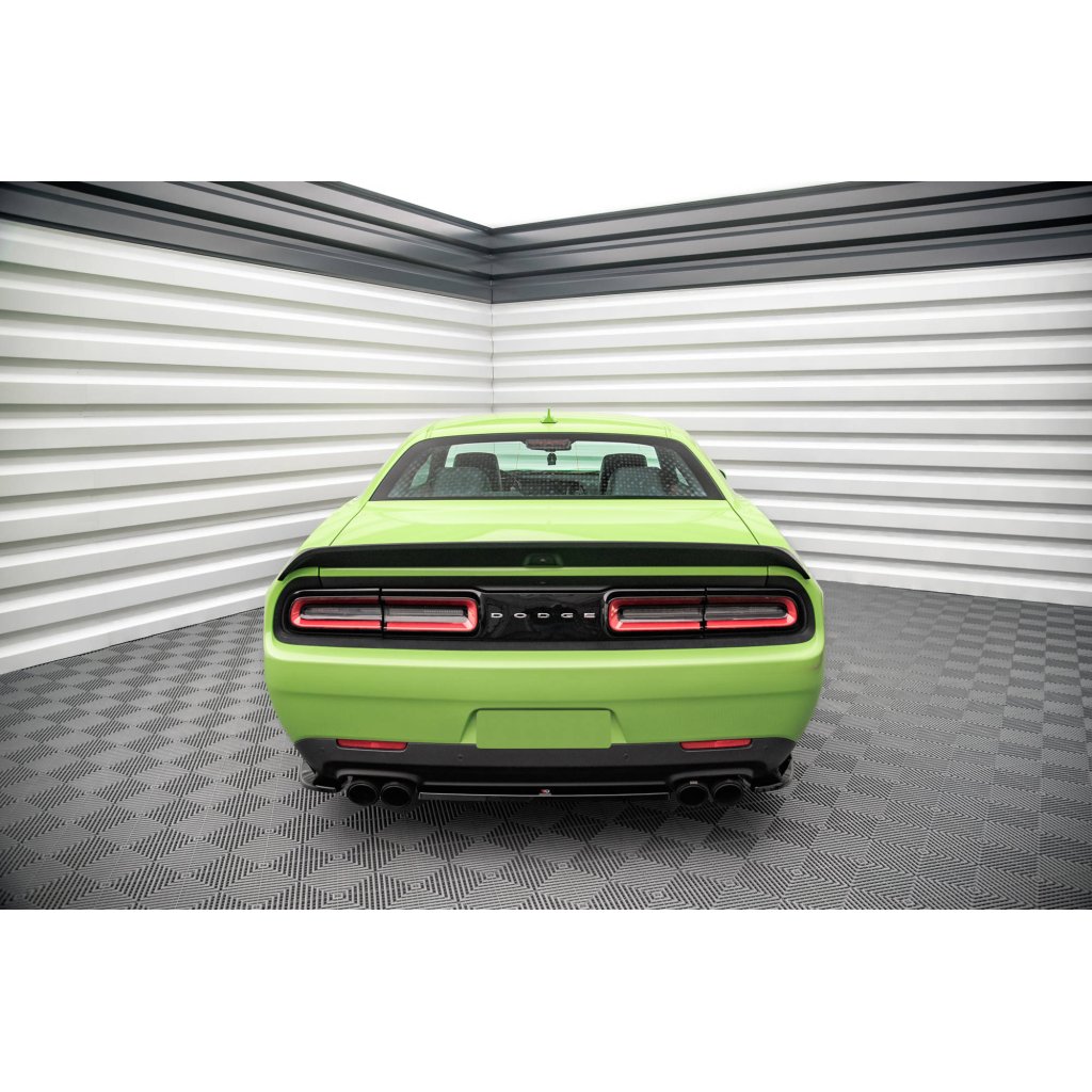 Maxton Design středový spoiler pod zadní nárazník pro Dodge Challenger MK3 SRT Hellcat Widebody, černý lesklý plast ABS