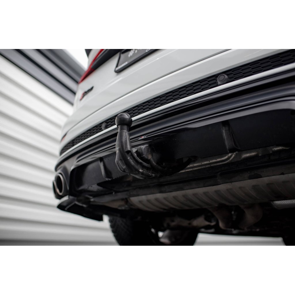 Maxton Design středový spoiler pod zadní nárazník s žebrováním pro Audi SQ8 Mk 1, černý lesklý plast ABS, S-line
