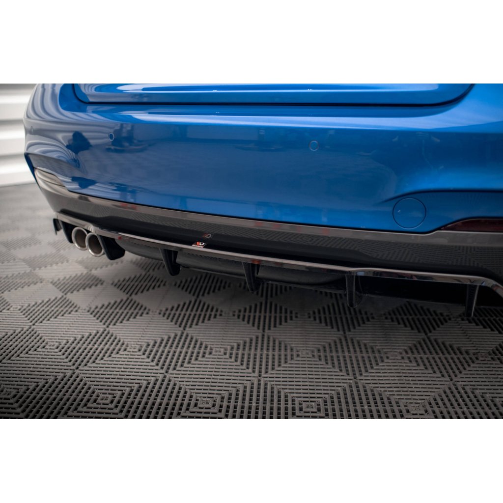 Maxton Design středový spoiler pod zadní nárazník s žebrováním pro BMW řada 2 F22, plast ABS bez povrchové úpravy, M-pack