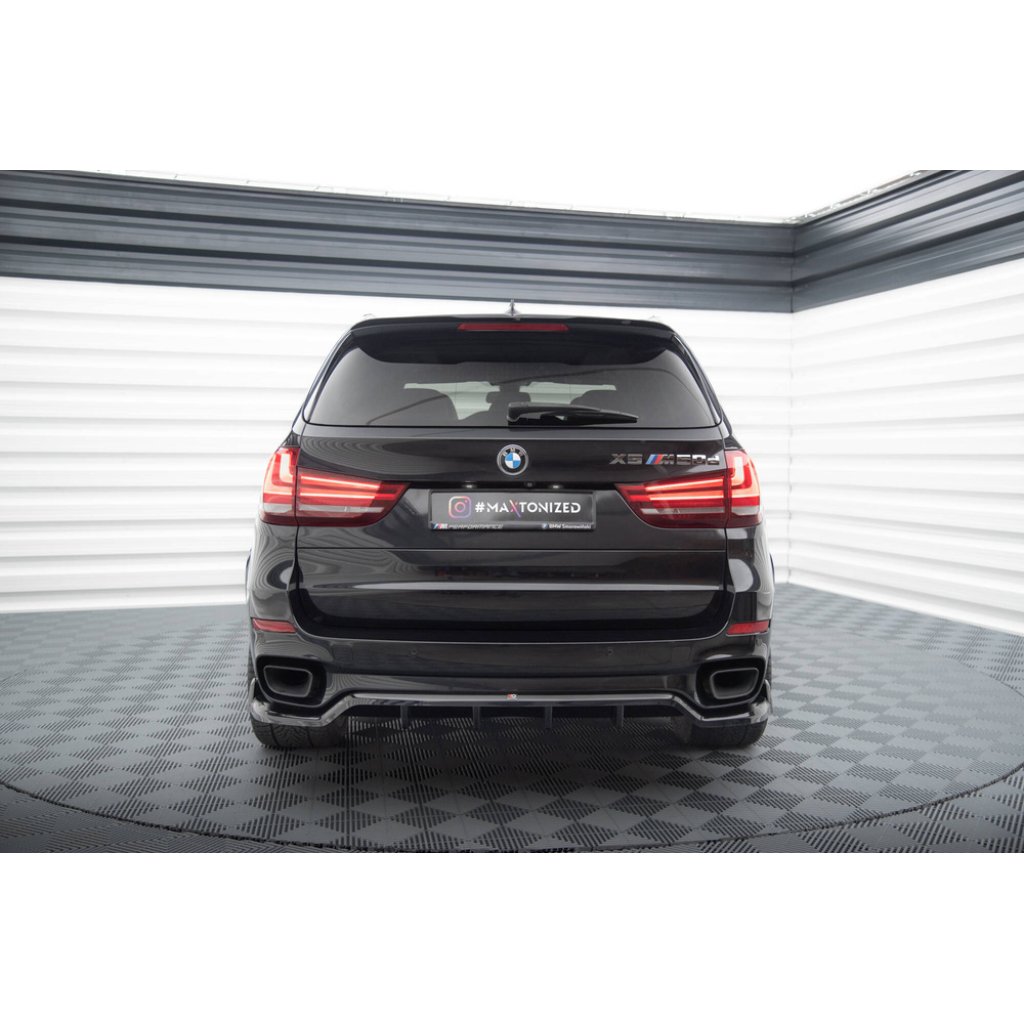 Maxton Design středový spoiler pod zadní nárazník s žebrováním pro BMW X5 F15, černý lesklý plast ABS, M-Pack