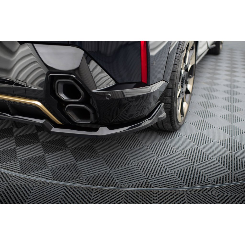 Maxton Design středový spoiler pod zadní nárazník s žebrováním pro BMW XM G09, černý lesklý plast ABS