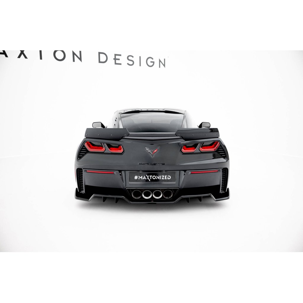 Maxton Design středový spoiler pod zadní nárazník s žebrováním pro Chevrolet Corvette C7, černý lesklý plast ABS, Z06