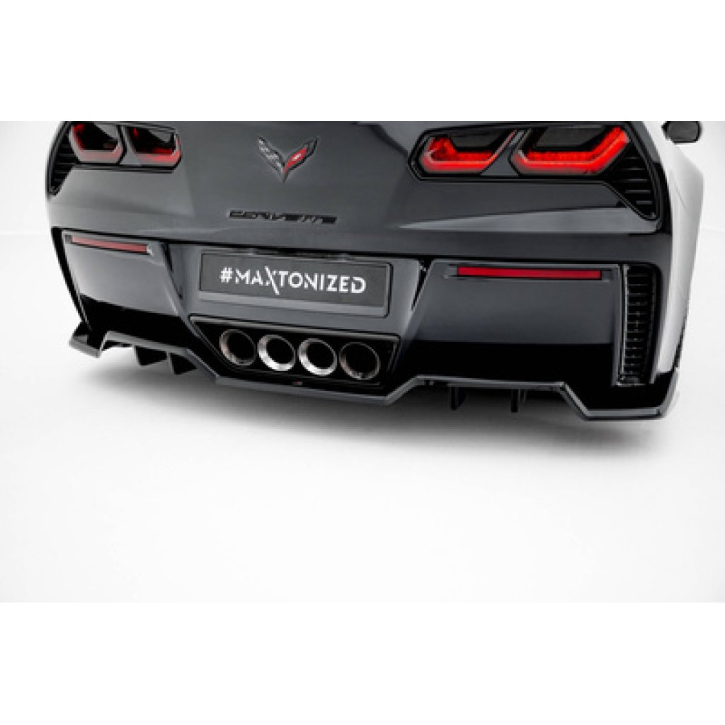 Maxton Design středový spoiler pod zadní nárazník s žebrováním pro Chevrolet Corvette C7, černý lesklý plast ABS, Z06