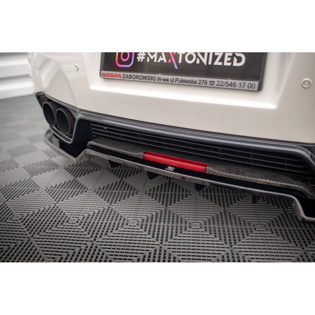 Maxton Design středový spoiler pod zadní nárazník s žebrováním pro Nissan GT-R R35 Facelift, černý lesklý plast ABS, r.v. 2011-2016