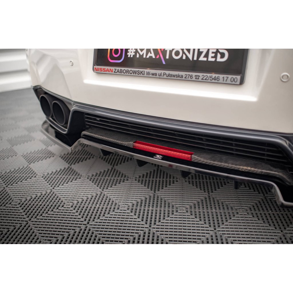 Maxton Design středový spoiler pod zadní nárazník s žebrováním pro Nissan GT-R R35 Facelift, černý lesklý plast ABS, r.v. 2011-2016