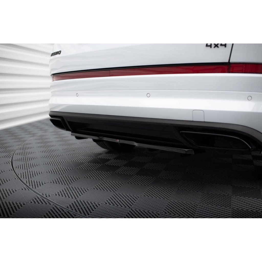 Maxton Design středový spoiler pod zadní nárazník s žebrováním pro Škoda Kodiaq RS, černý lesklý plast ABS