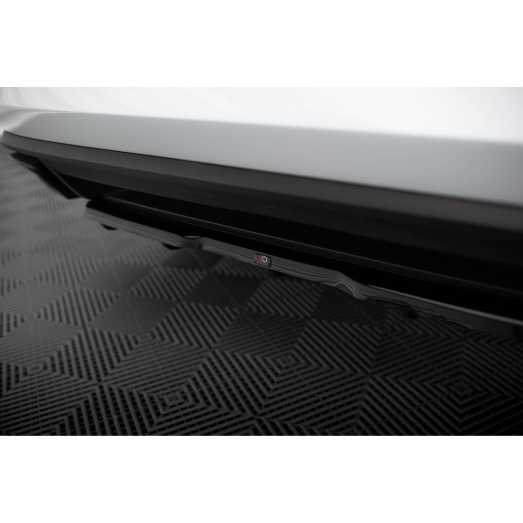 Maxton Design středový spoiler pod zadní nárazník s žebrováním pro Škoda Kodiaq RS, černý lesklý plast ABS