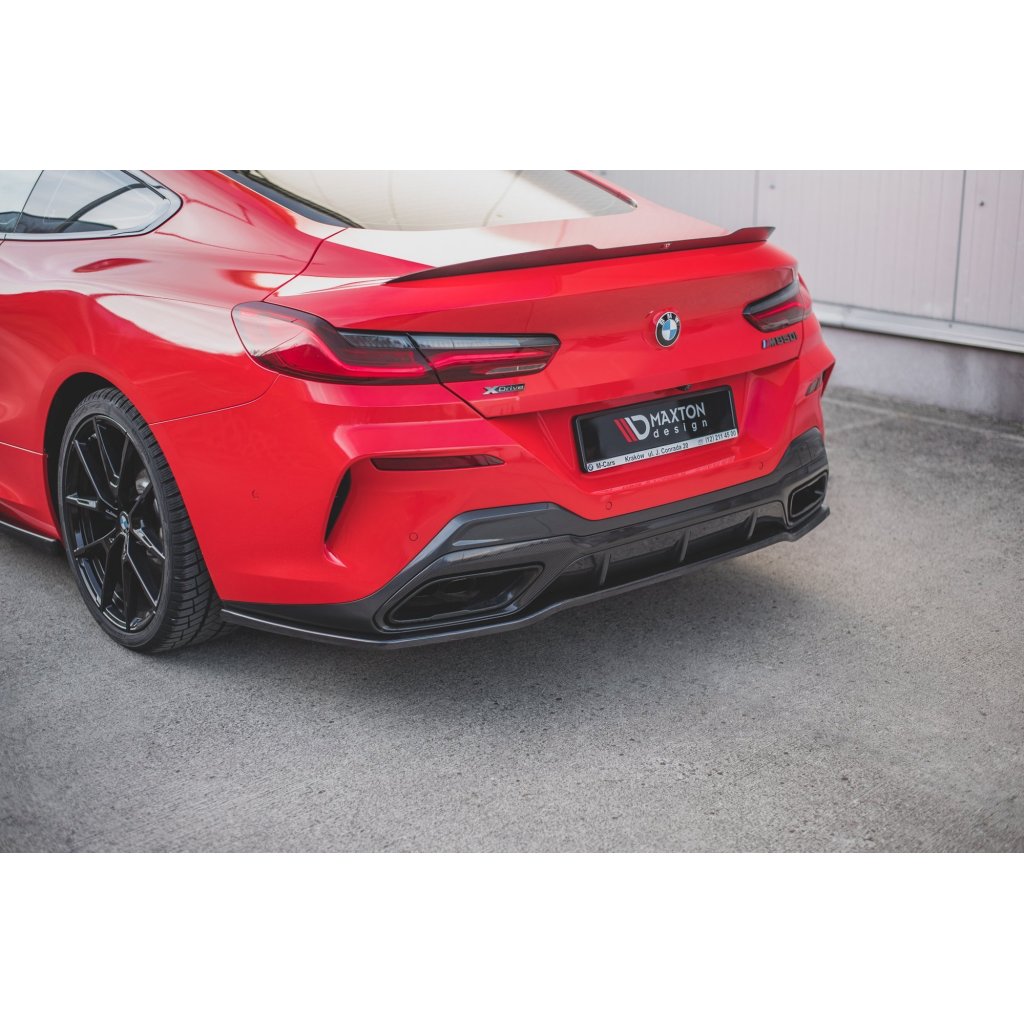 Maxton Design středový spoiler zadního nárazníku pro BMW řada 8 Coupe/G15, černý lesklý plast ABS