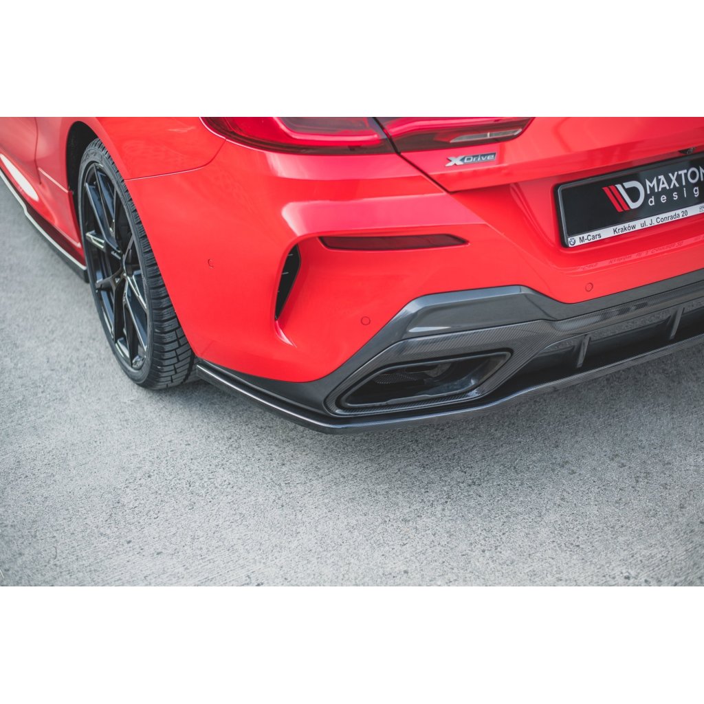 Maxton Design středový spoiler zadního nárazníku pro BMW řada 8 Coupe/G15, černý lesklý plast ABS
