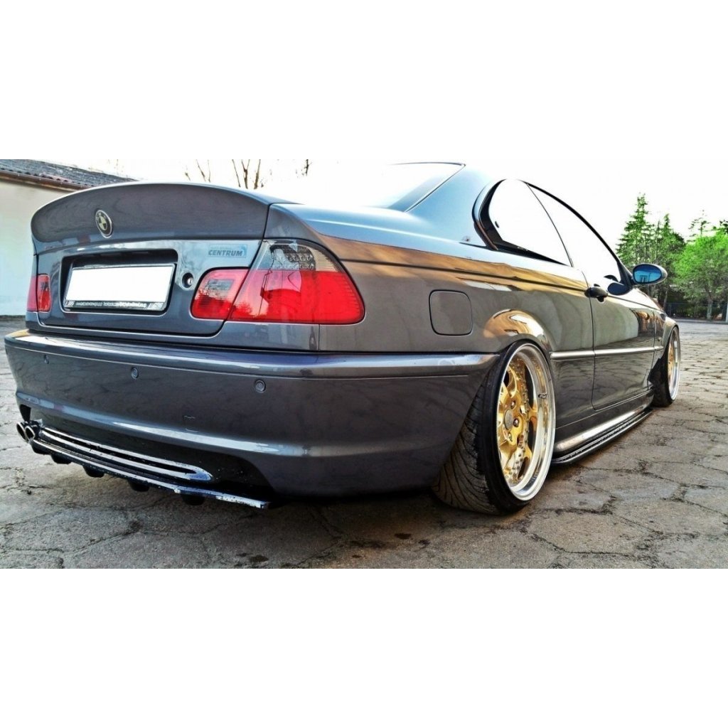 Maxton Design středový spoiler zadního nárazníku s žebrováním pro BMW řada 3 E46, plast ABS bez povrchové úpravy