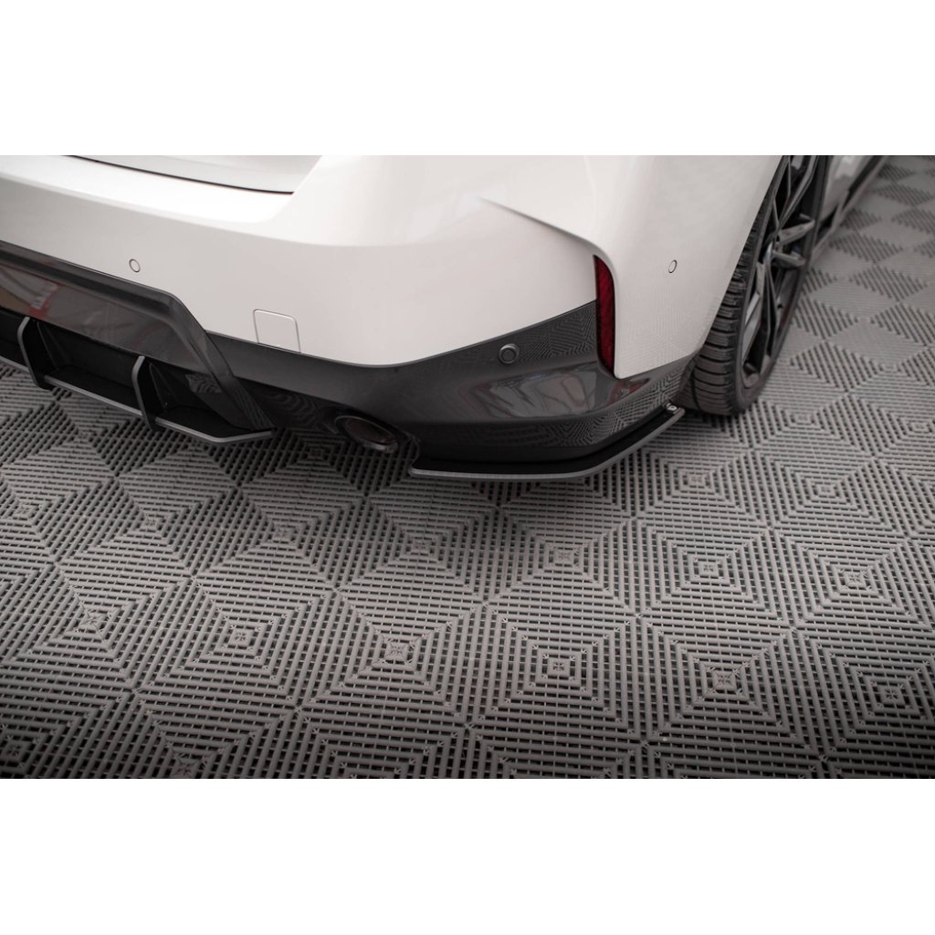 Maxton Design "Street Pro" boční difuzory pod zadní nárazník pro BMW řada 2 G42 M-Pack, plast ABS bez povrchové úpravy, s červenou linkou
