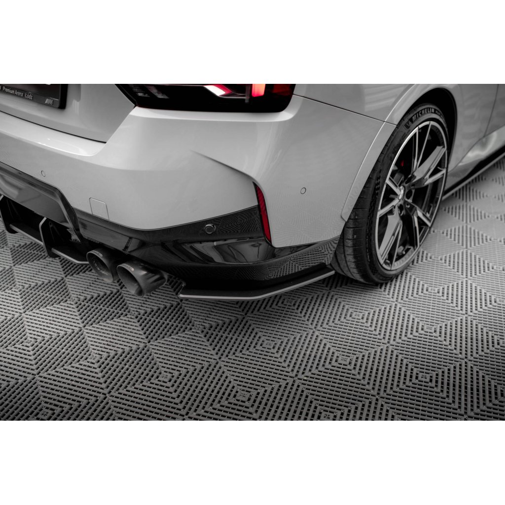 Maxton Design "Street Pro" boční difuzory pod zadní nárazník pro BMW řada 2 G42 M240i, plast ABS bez povrchové úpravy, s červenou linkou