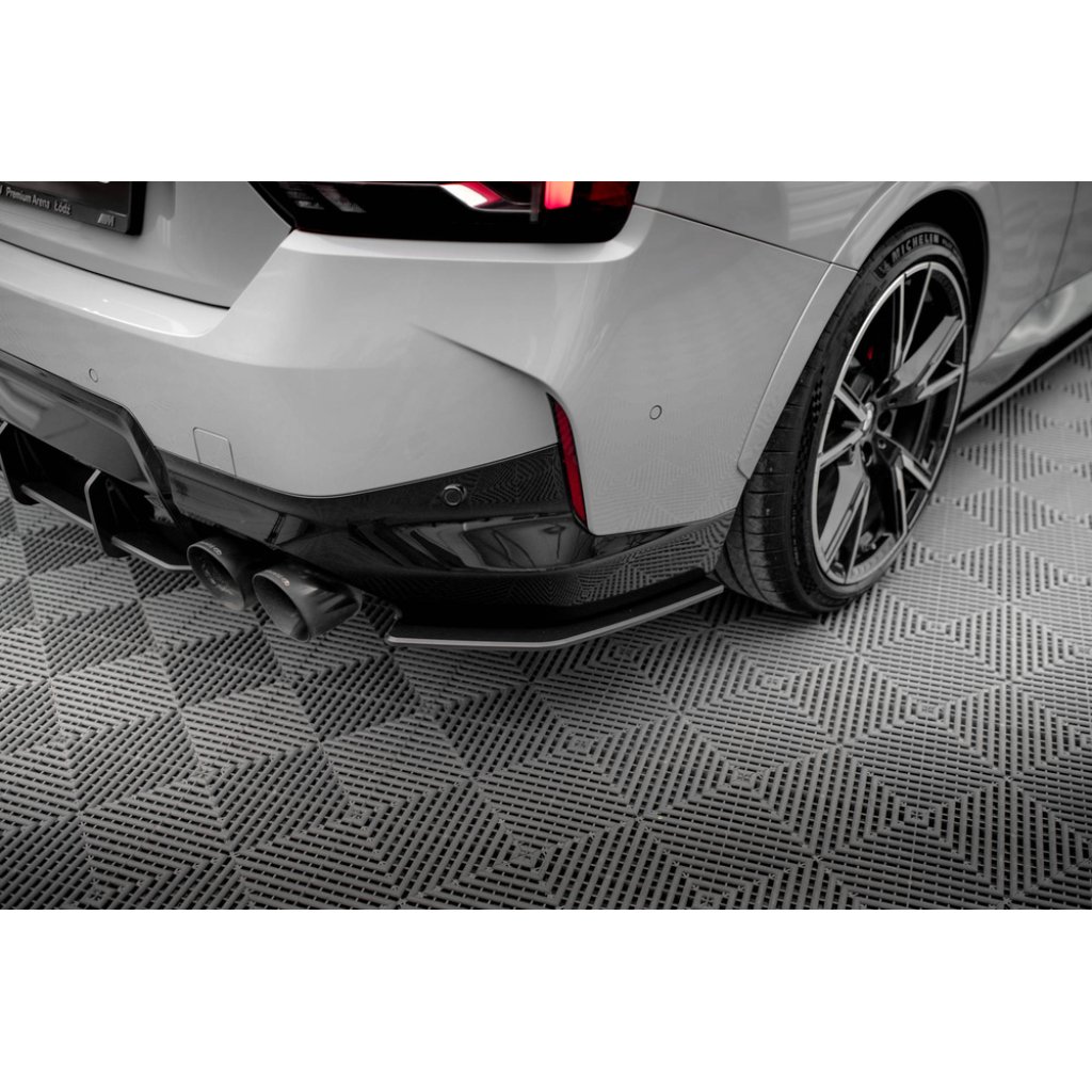 Maxton Design "Street Pro" boční difuzory pod zadní nárazník pro BMW řada 2 G42 M240i, plast ABS bez povrchové úpravy, s červenou linkou