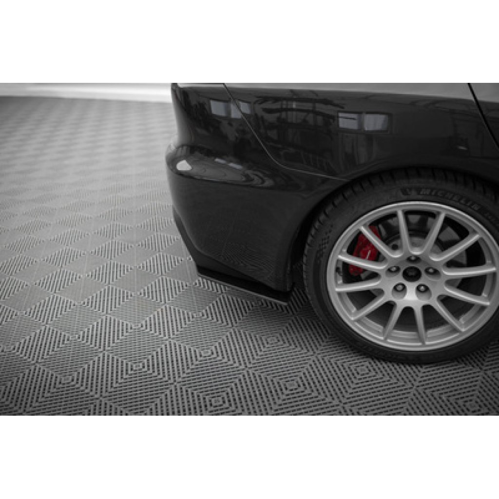 Maxton Design "Street Pro" boční difuzory pod zadní nárazník pro Mitsubishi Lancer Evo Mk10, plast ABS bez povrchové úpravy
