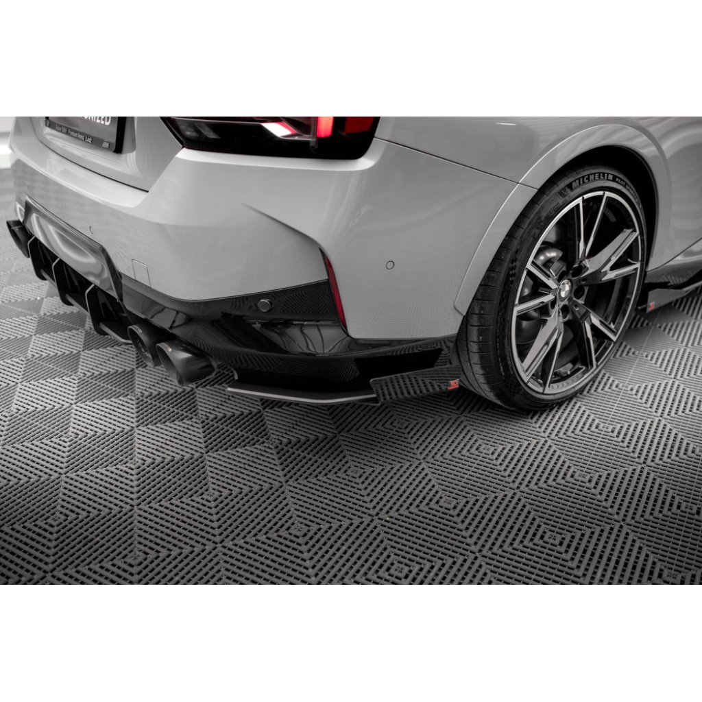 Maxton Design "Street Pro" boční difuzory pod zadní nárazník s křidélky pro BMW řada 2 G42 M240i, plast ABS bez povrchové úpravy