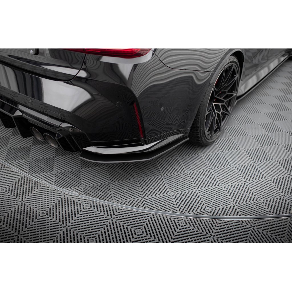 Maxton Design "Street Pro" boční difuzory pod zadní nárazník v.2 pro BMW M3 G80, plast ABS bez povrchové úpravy, s černou linkou