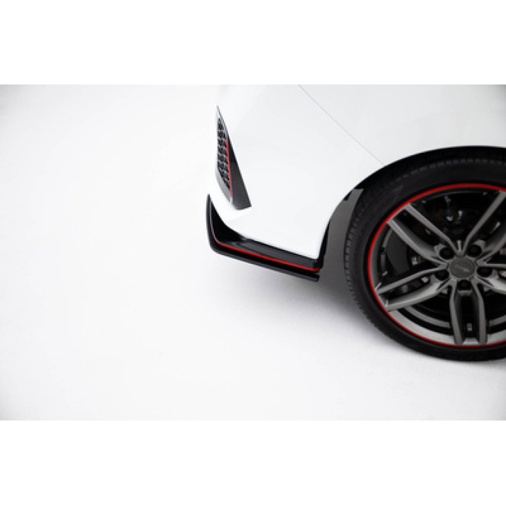Maxton Design "Street Pro" boční difuzory pod zadní nárazník v.2 pro Honda Civic Mk10 Sport, plast ABS bez povrchové úpravy