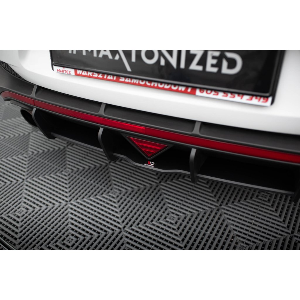 Maxton Design "Street Pro" difuzor zadního nárazníku pro Hyundai i30 N Mk3, černý lesklý plast ABS, Fastback, s červenou linkou