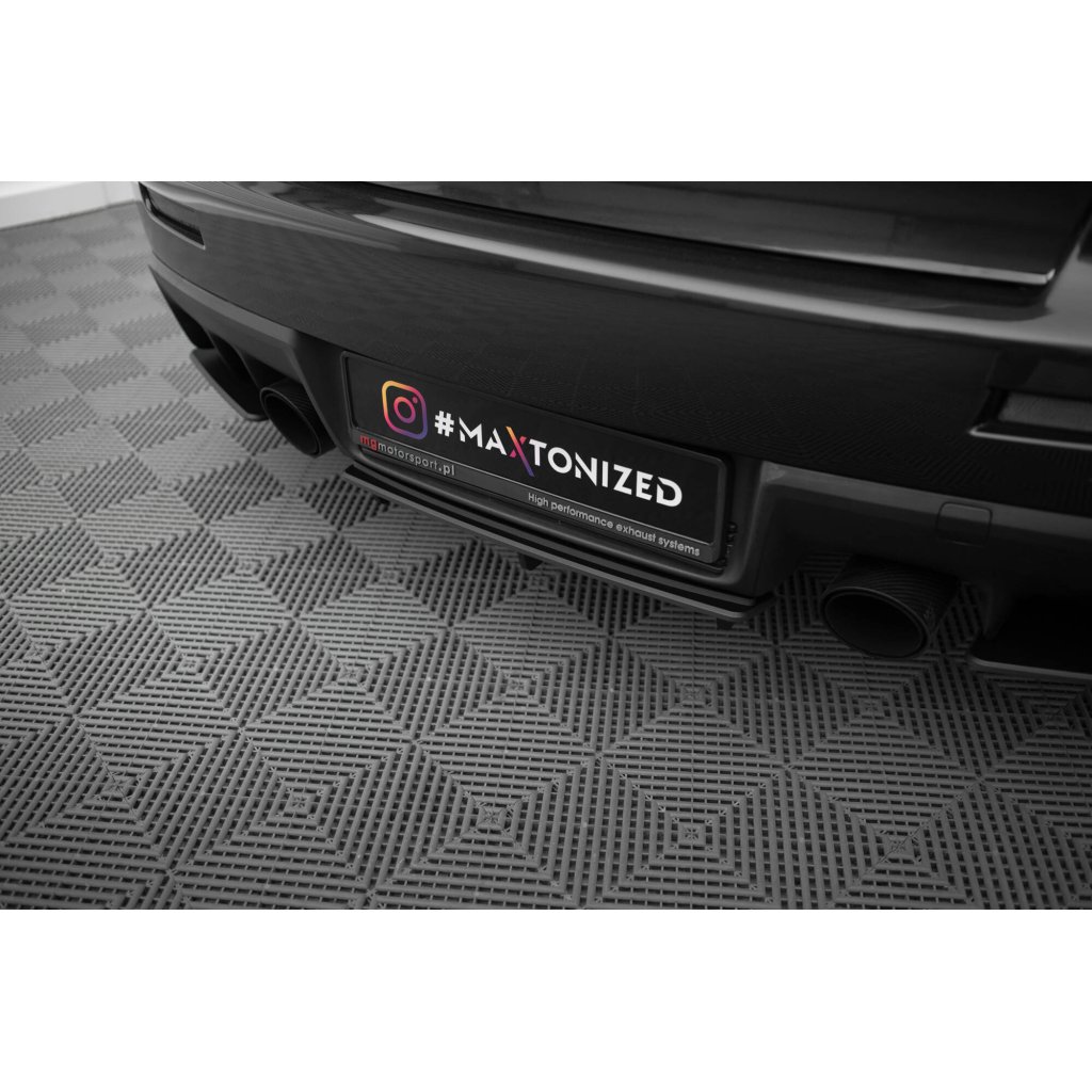 Maxton Design "Street Pro" difuzor zadního nárazníku pro Mitsubishi Lancer Evo Mk10, plast ABS bez povrchové úpravy