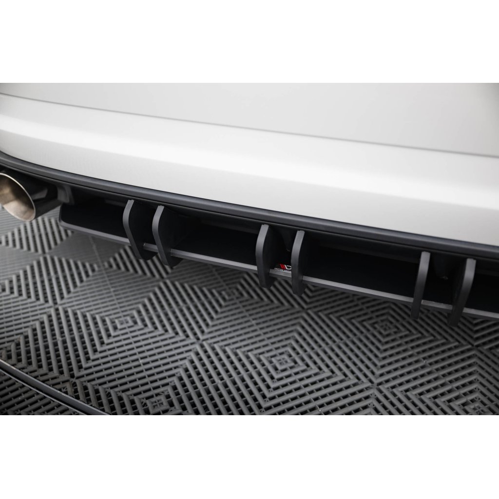 Maxton Design "Street Pro" difuzor zadního nárazníku pro Volkswagen Jetta Mk7 GLI, plast ABS bez povrchové úpravy, s černou linkou
