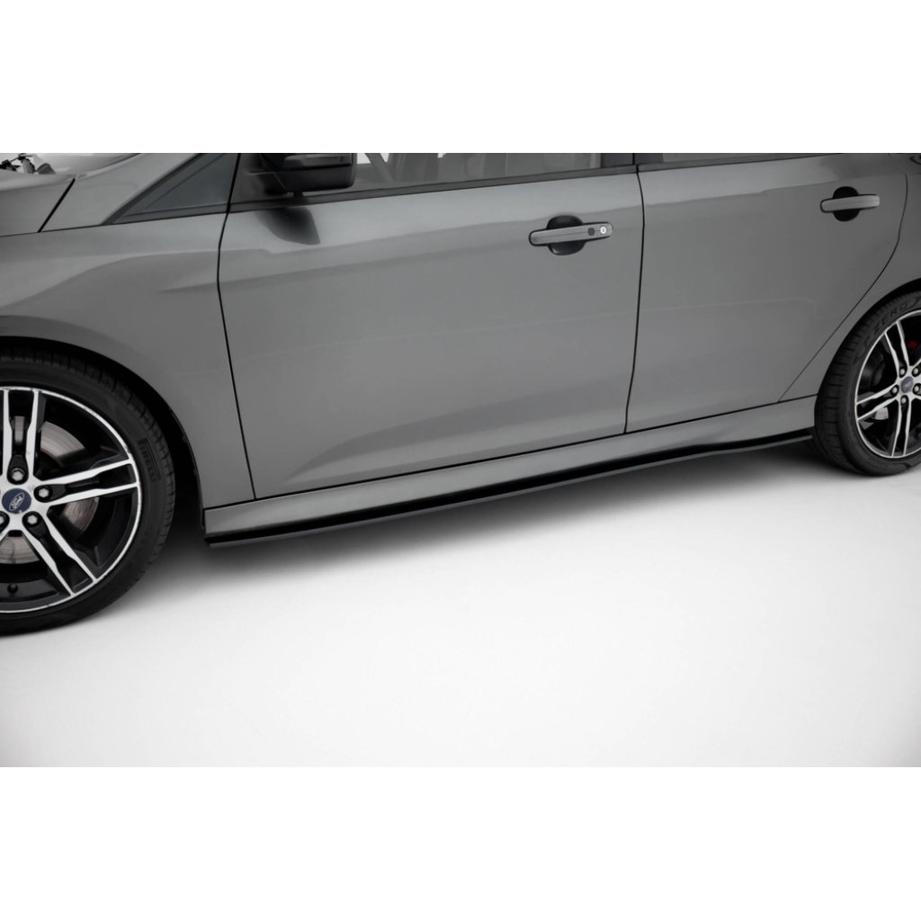 Maxton Design "Street Pro" difuzory pod boční prahy pro Ford Focus ST Mk3 Facelift, plast ABS bez povrchové úpravy, s červenou linkou